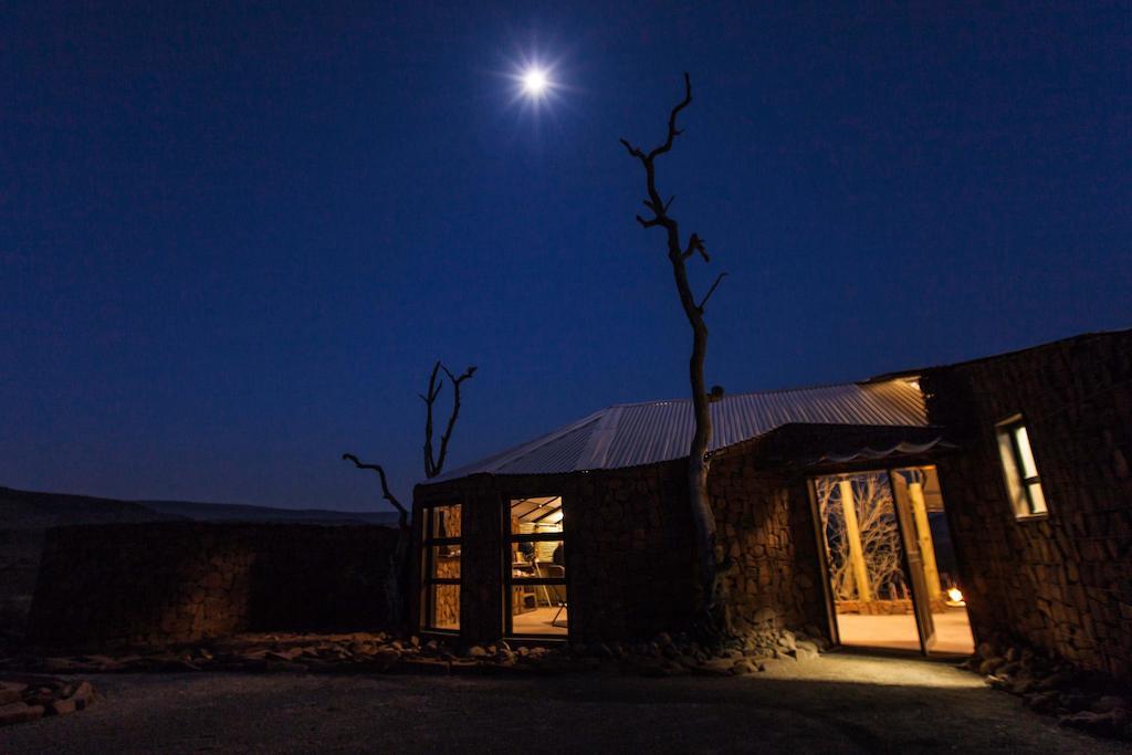 Etendeka Mountain Camp Damaraland Exterior foto